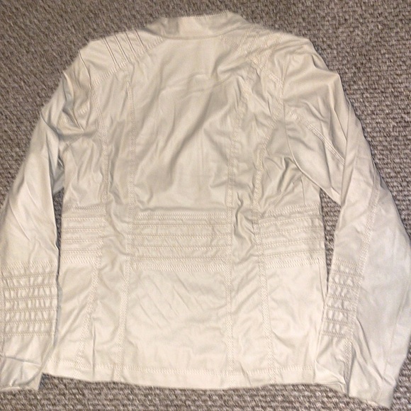 BLIVENER SIZE LARGE WOMEN Tan/Cream zipper up and Leather characteristics! - Picture 6 of 7